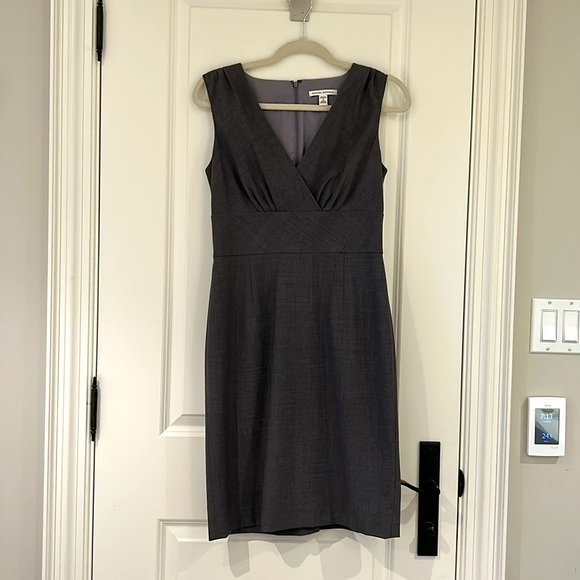 Dress - Picture 6 of 7